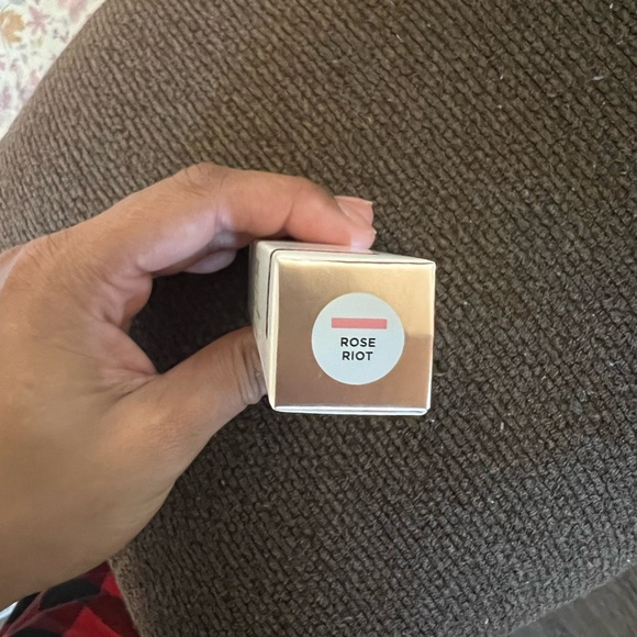 5/$35 Iconic London Sheer blush in color Rose Riot (New in original box) - Picture 8 of 8